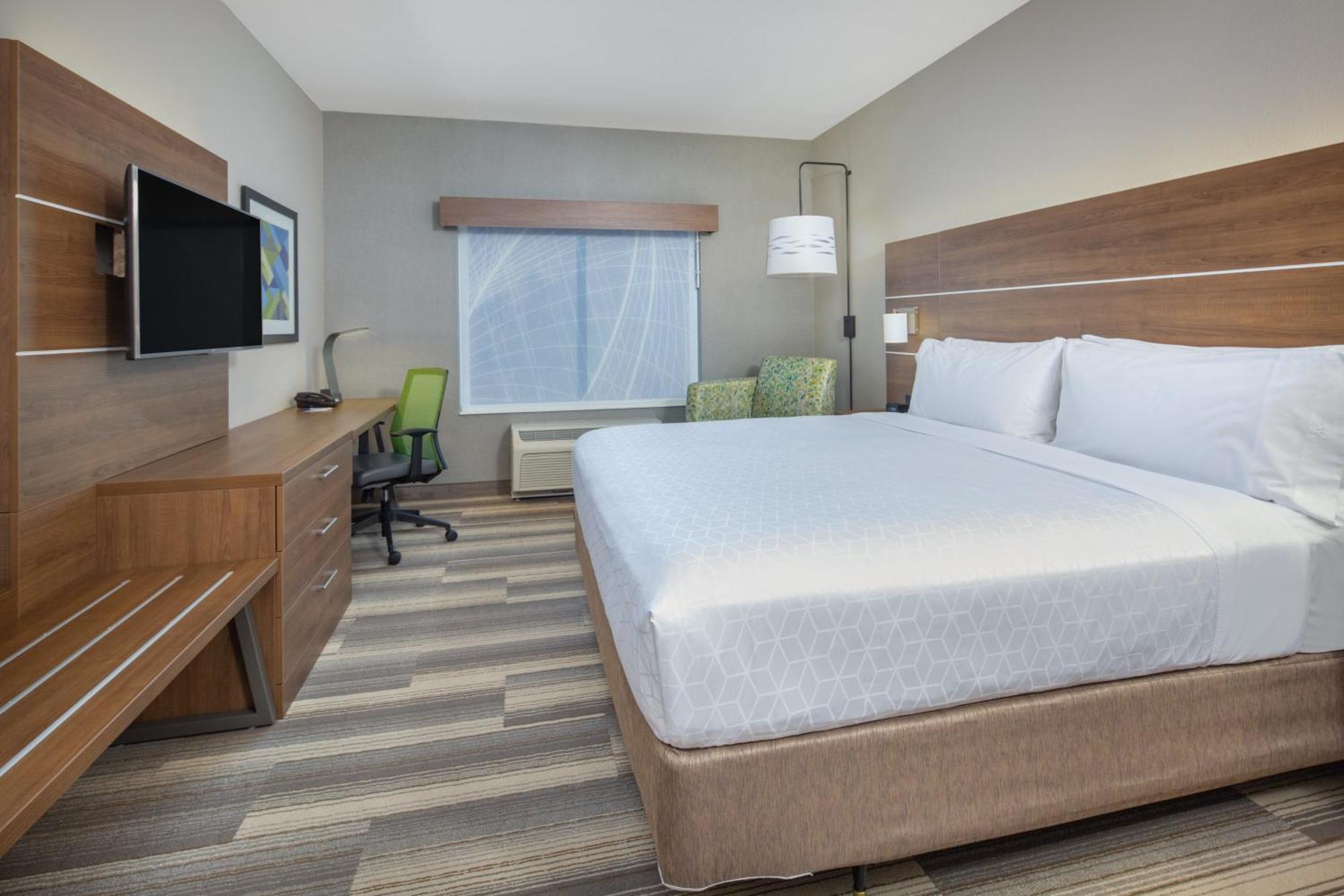 Standard King Room